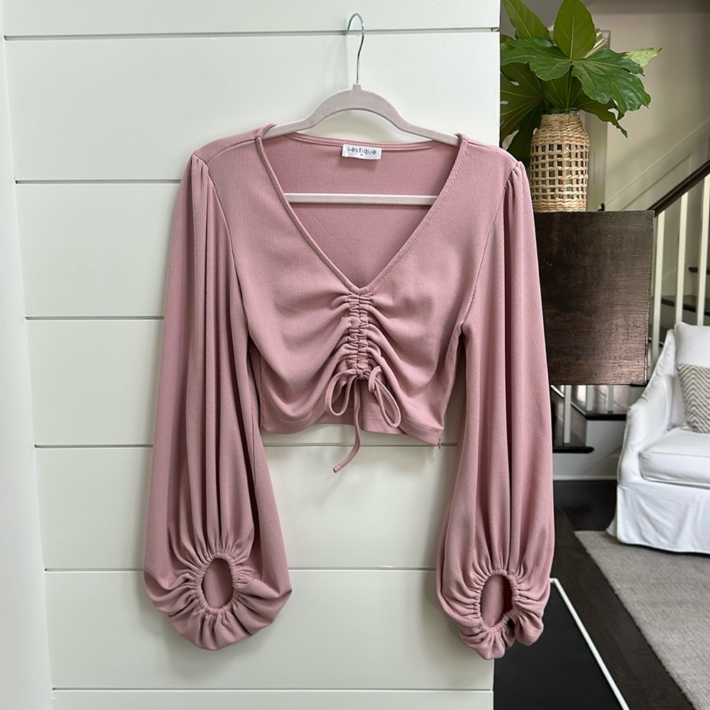 Vestique pink top